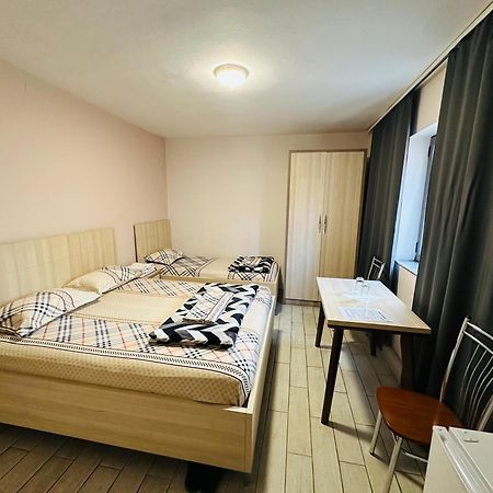 Urban Life Tirana- Economy Rooms Eksteriør billede