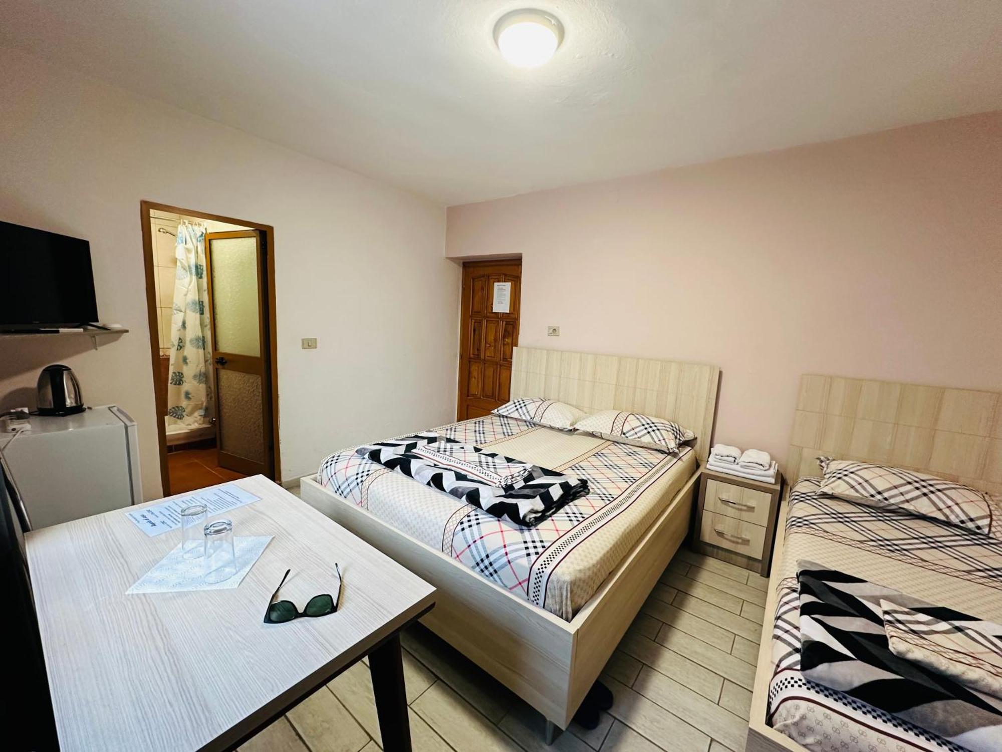 Urban Life Tirana- Economy Rooms Eksteriør billede