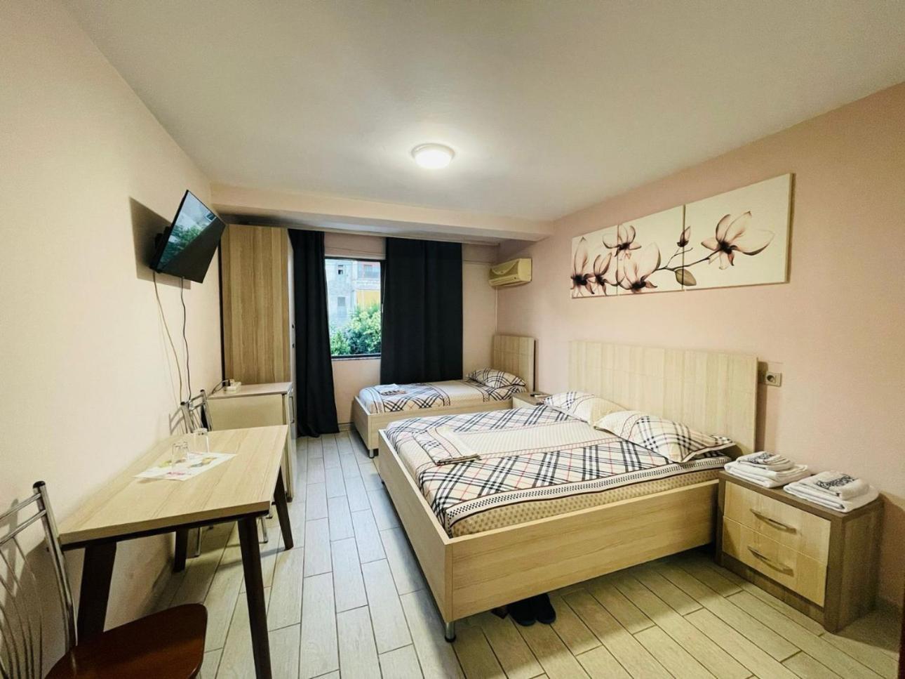 Urban Life Tirana- Economy Rooms Eksteriør billede